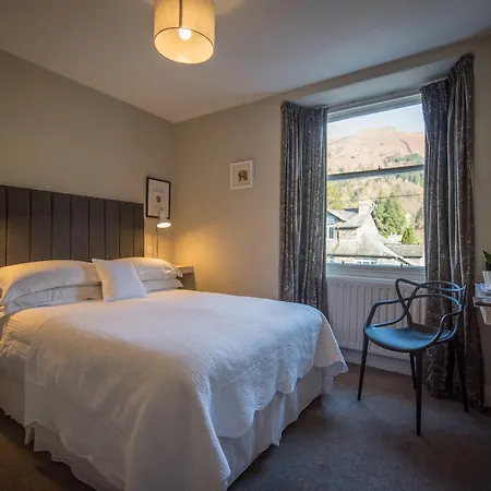 Chestnut 3* Grasmere